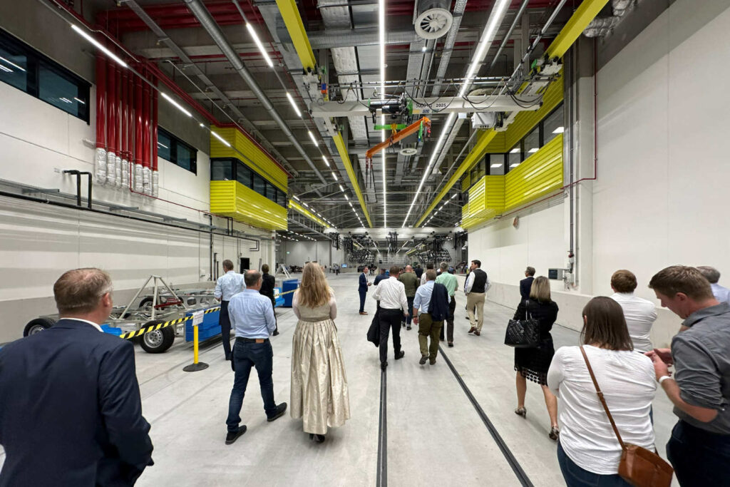 Begehung der Crash-Halle des SIZE der AUDI AG