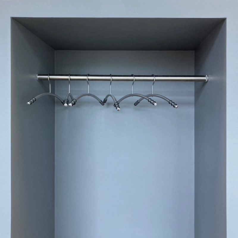 INKB_Sozialraum_roomarts_Einbau-Garderobe