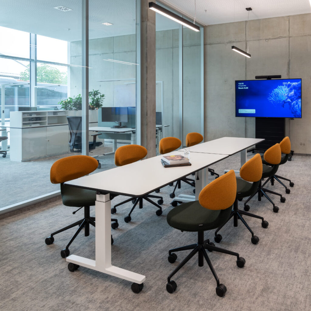 Teeküche mit Option auf Besprechung und hybrider Nutzung